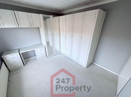 3 bedroom semi-detached house to rent - Photo 5