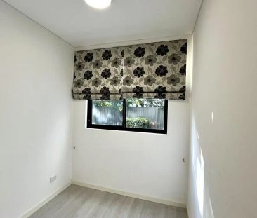 Radiant Charming Two Bedder plus Study Apartment in Epping - Photo 3