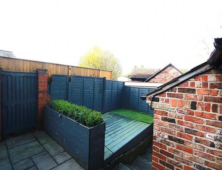 2 Bedroom Terraced To Let - Photo 4