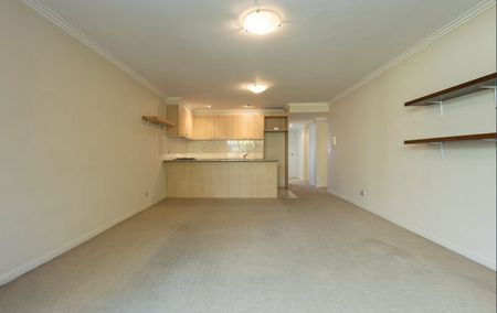 Bright and Conveniently Located Two Bedroom Apartment - Photo 2