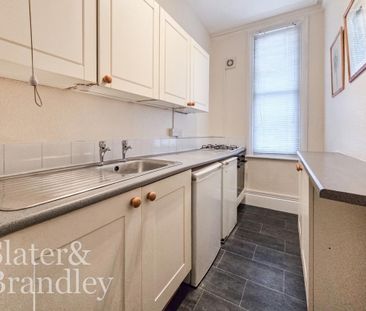 1 bedroom in a house share to rent - Photo 3