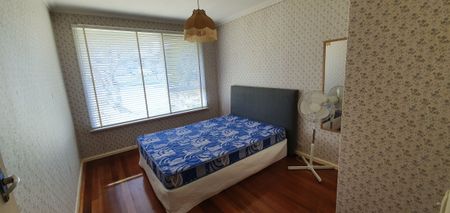 Mount Waverley - Photo 2