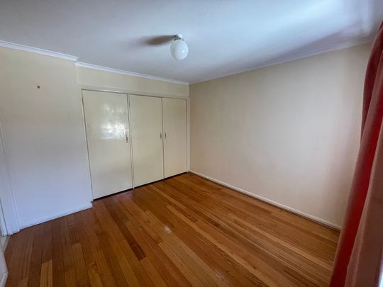 Cozy 1 Bed Unit in the Heart of Springvale - Photo 1