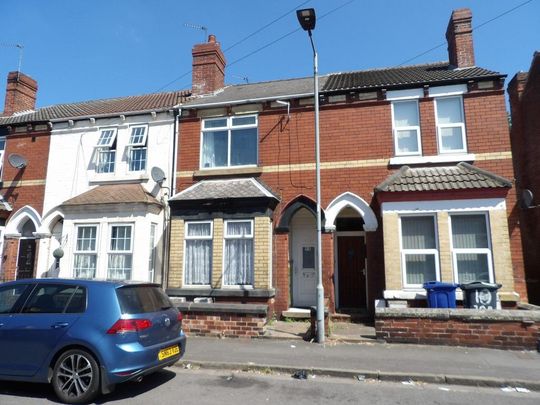 1 bedroom ground floor flat to rent - Photo 1