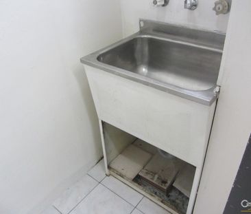 Spacious Second Floor Unit - Photo 3