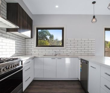 Luxury, Space & Privacy in Great Location - Photo 2