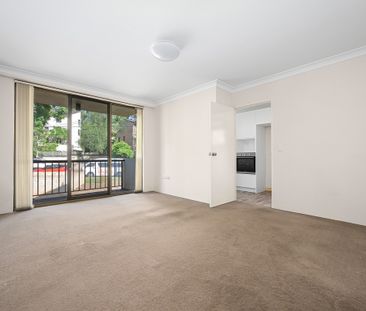 8/27-35 Doomben Avenue, Eastwood NSW 2122 - Apartment For Rent | Do... - Photo 1
