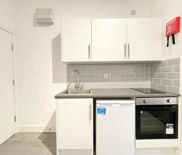 Studio to rent - Photo 3