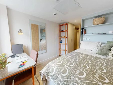 6 Bed Ensuite - Photo 5