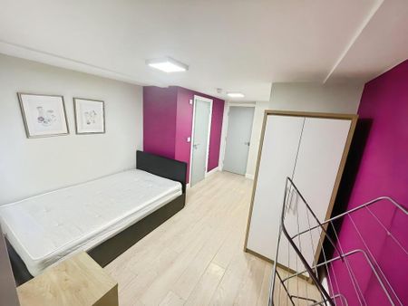 1 bedroom in a house share to rent - Photo 3
