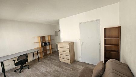 Location appartement studio 1 pièce 22 m² à Bordeaux (33000) - Photo 2