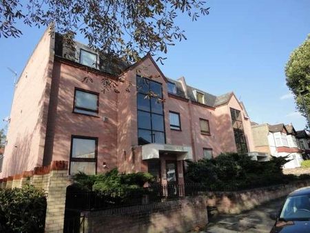 Denton Court, Avenue Road, TW7 - Photo 2