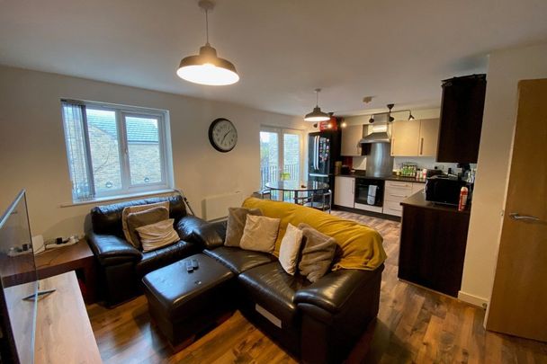 Station Square - Photo 1