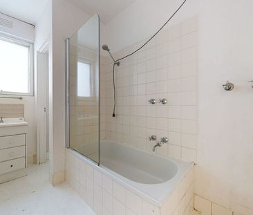 Conveniently close to transport!!! - Photo 6