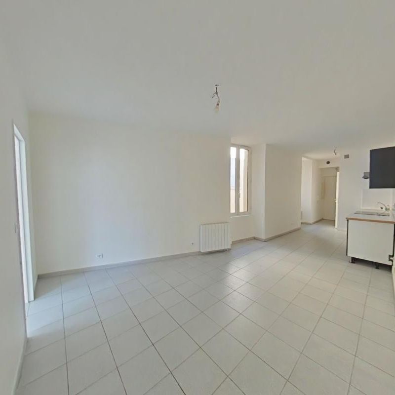 Location Appartement 2 pièces 40m² ROMANS SUR ISERE 26100 - Photo 1