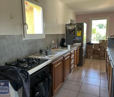 Location Maison 4 pièces 83m² VINSOBRES 26110 - Photo 1