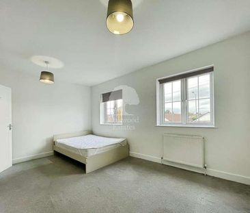 Elmshott Lane, Slough, Cippenham, SL1 - Photo 5