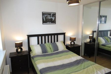 2 bedroom terraced house to rent - Photo 3
