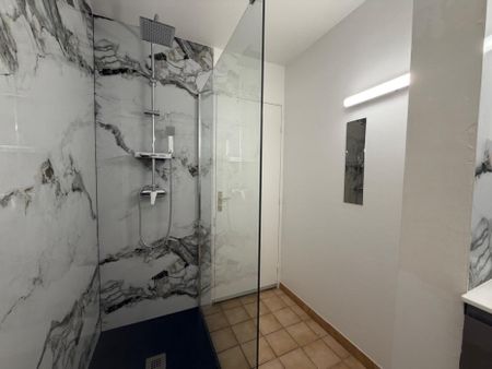 Location Appartement 30m² 1 pièce Fort de france - Photo 3