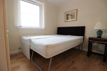 Victory Mews, Brighton Marina Village - Photo 2