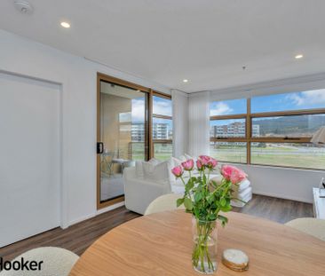 Pretty as a picture - Photo 1