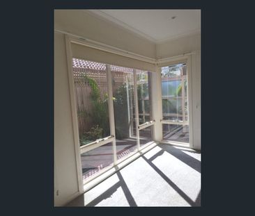 12 Cambridge Street, Caulfield North, Vic 3161 - Photo 4