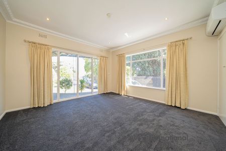 Renovated & Spacious Three-Bedroom Home in Prime Burwood Location - Photo 3