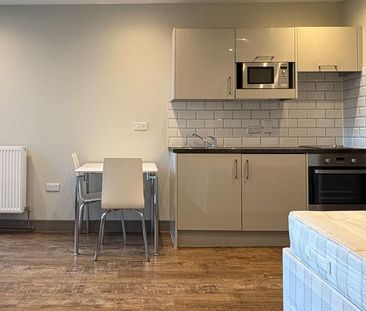 Studio to rent - Photo 3