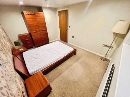 2 bedroom flat to rent - Photo 4