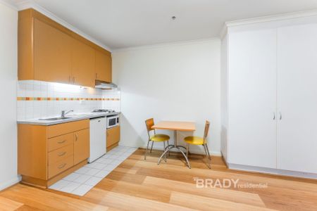 313/238 Flinders Street, Melbourne - Photo 4