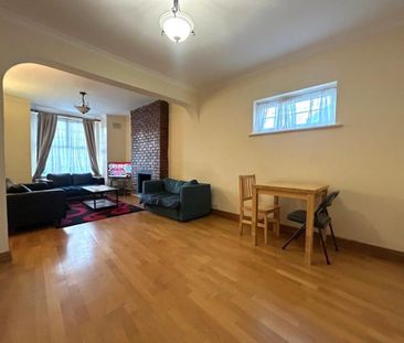 3 bedroom property to rent - Photo 2