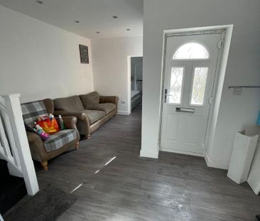 1 bedroom in a house share to rent - Photo 6