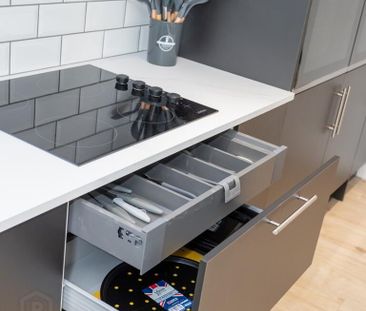 Room 6, 9 Frank Street, Belfast, BT5 4NW - Photo 4