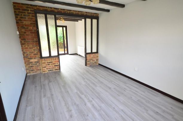 3 bedroom semi-detached house to rent - Photo 1