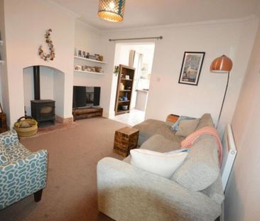 4 bedroom semi-detached house to rent - Photo 2