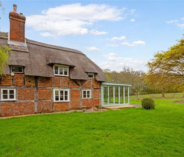 A well presented family home on the edge of the New Forest National Park. - Photo 2