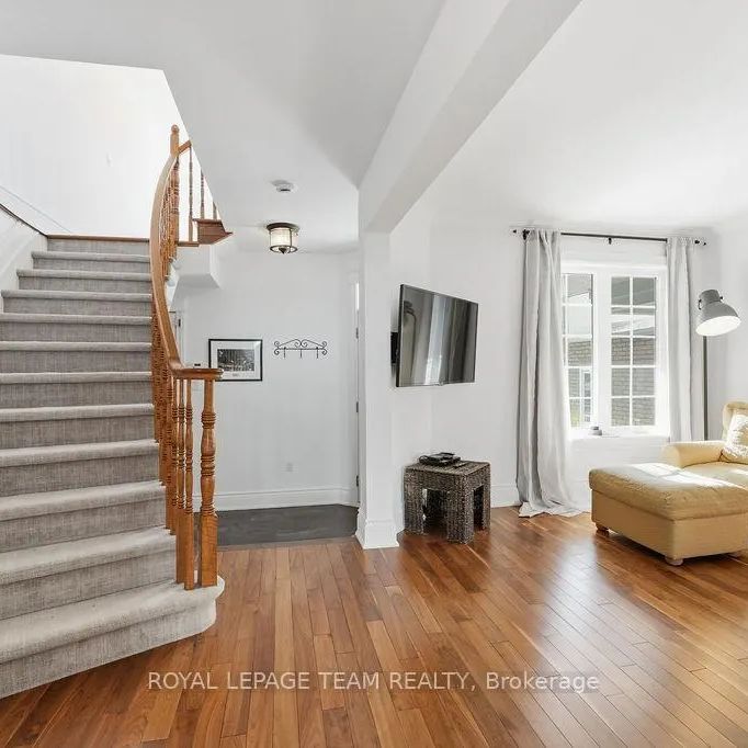 1633 MARLEY CRESCENT - Photo 1