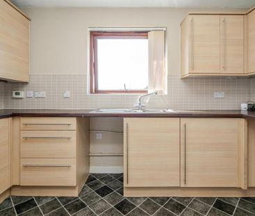 1 bedroom flat to rent - Photo 6