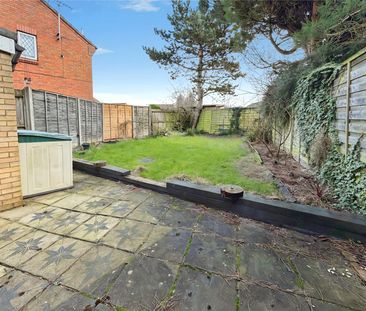 Pinewood Close, Borehamwood, Hertfordshire, WD6 5NU - Photo 3