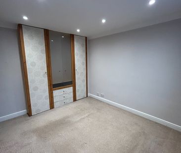 3 Bed Semi-Detached House, Bindon Drive, BS10 - Photo 2