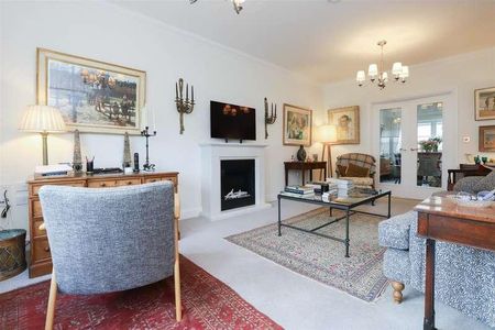 Forest Grove, Cotswold Gate, Burford, OX18 - Photo 2