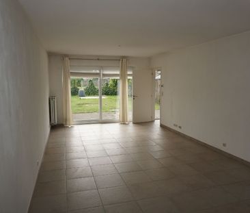 Zuidgerichte 3 slaapkamerwoning met inpandige garage. - Foto 2