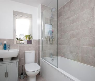 2 bedroom terraced house to rent - Photo 3
