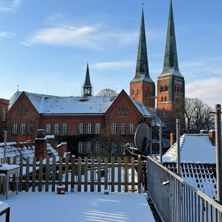 Gemütliche Dachgeschosswohnung in Mühlenstraße mit Dachterrasse - Photo 1