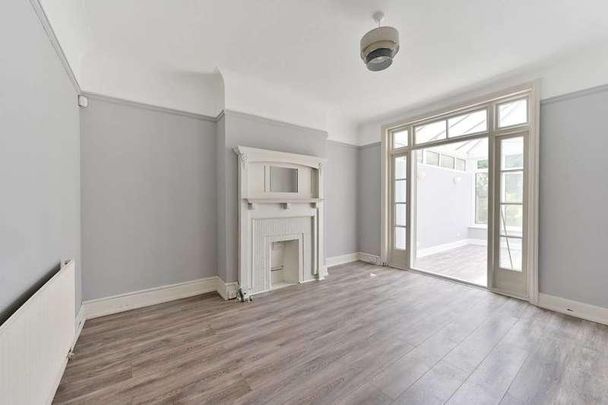 Lower Downs Road, Raynes, SW20 - Photo 1