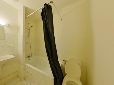 Location Appartement 2 pièces 27m² POITIERS 86000 - Photo 3