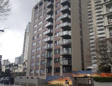 Penthouse Towers | 1265 Beach Avenue, Vancouver - Photo 1