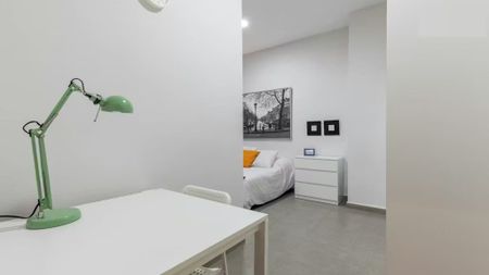 Calle Sueca, Valencia, Valencian Community 46006 - Photo 2