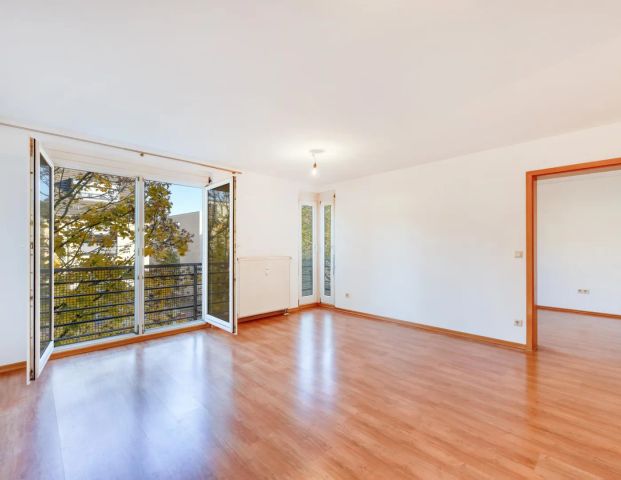 +++ zentral, bequem & renoviert - französischer Balkon - inklusive TG-Stellplatz - ohne Einbauküche +++ - Photo 1