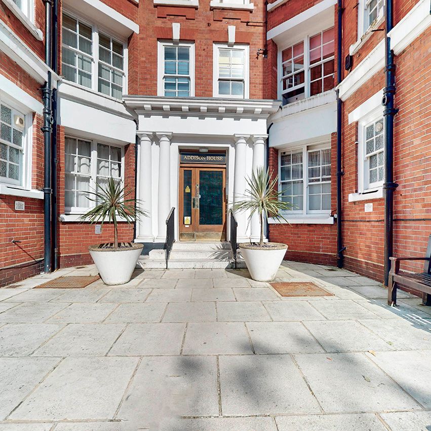 Addison House, Grove End Road, NW8 - Photo 1